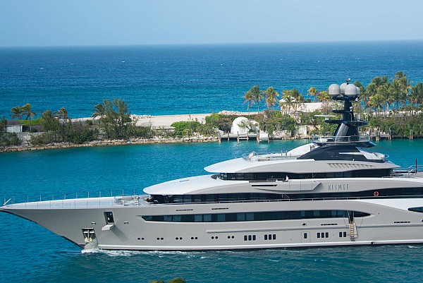 Yacht VIP Transfer